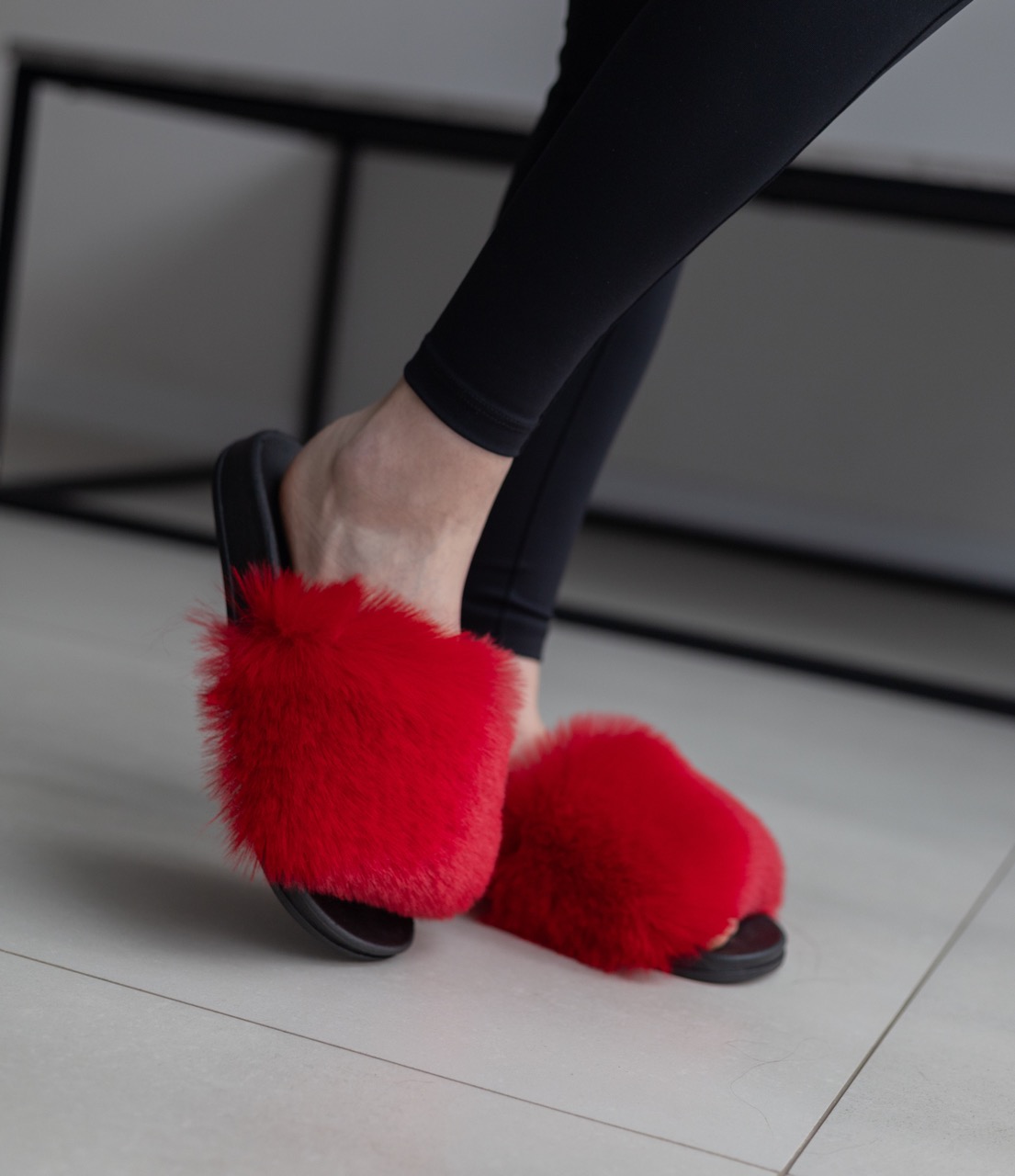 Жіночі тапочки для вулиці, червоні — на резиновій підошві