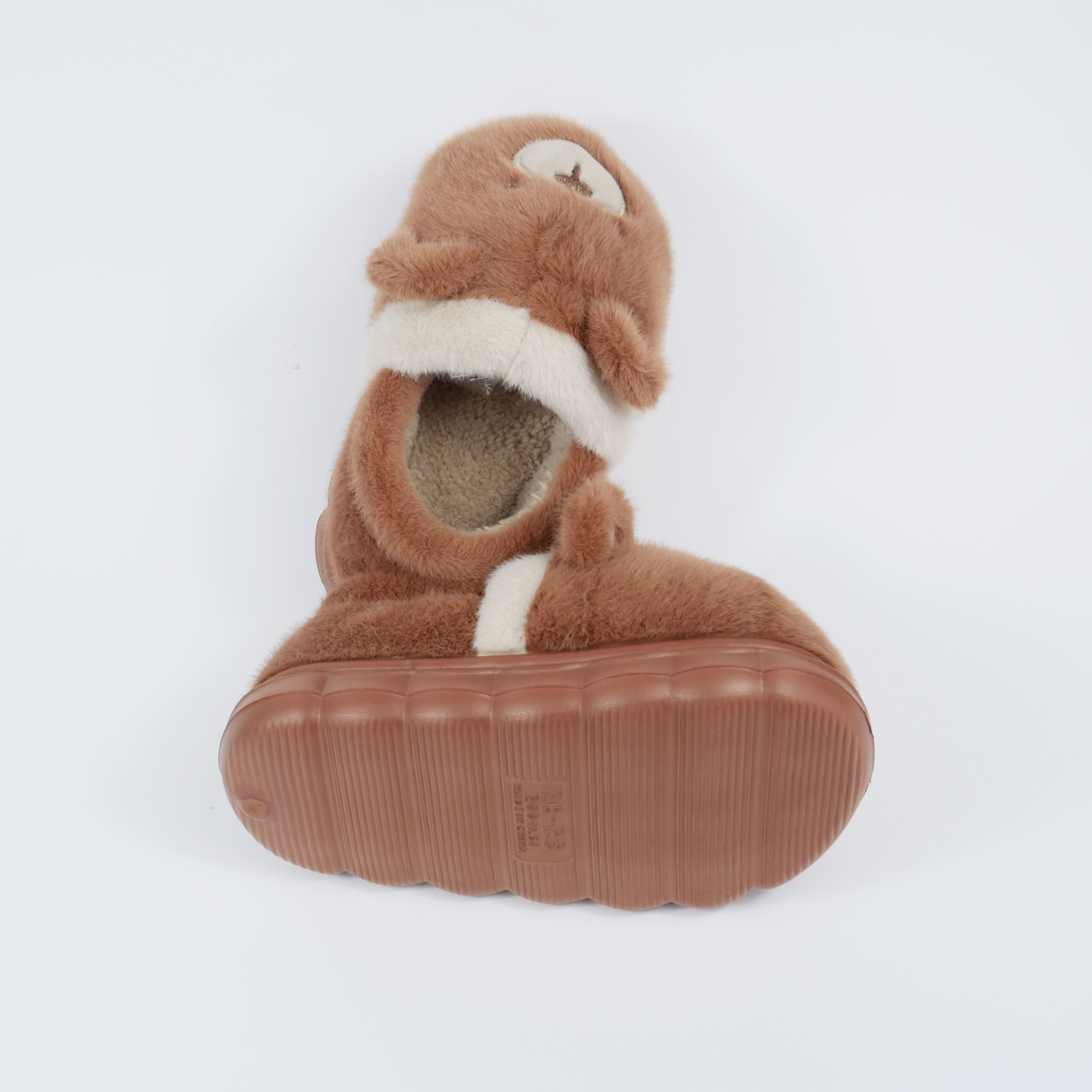 Дитячі зимові тапулі “Cute Bear” пухнасті у вигляді ведмедика