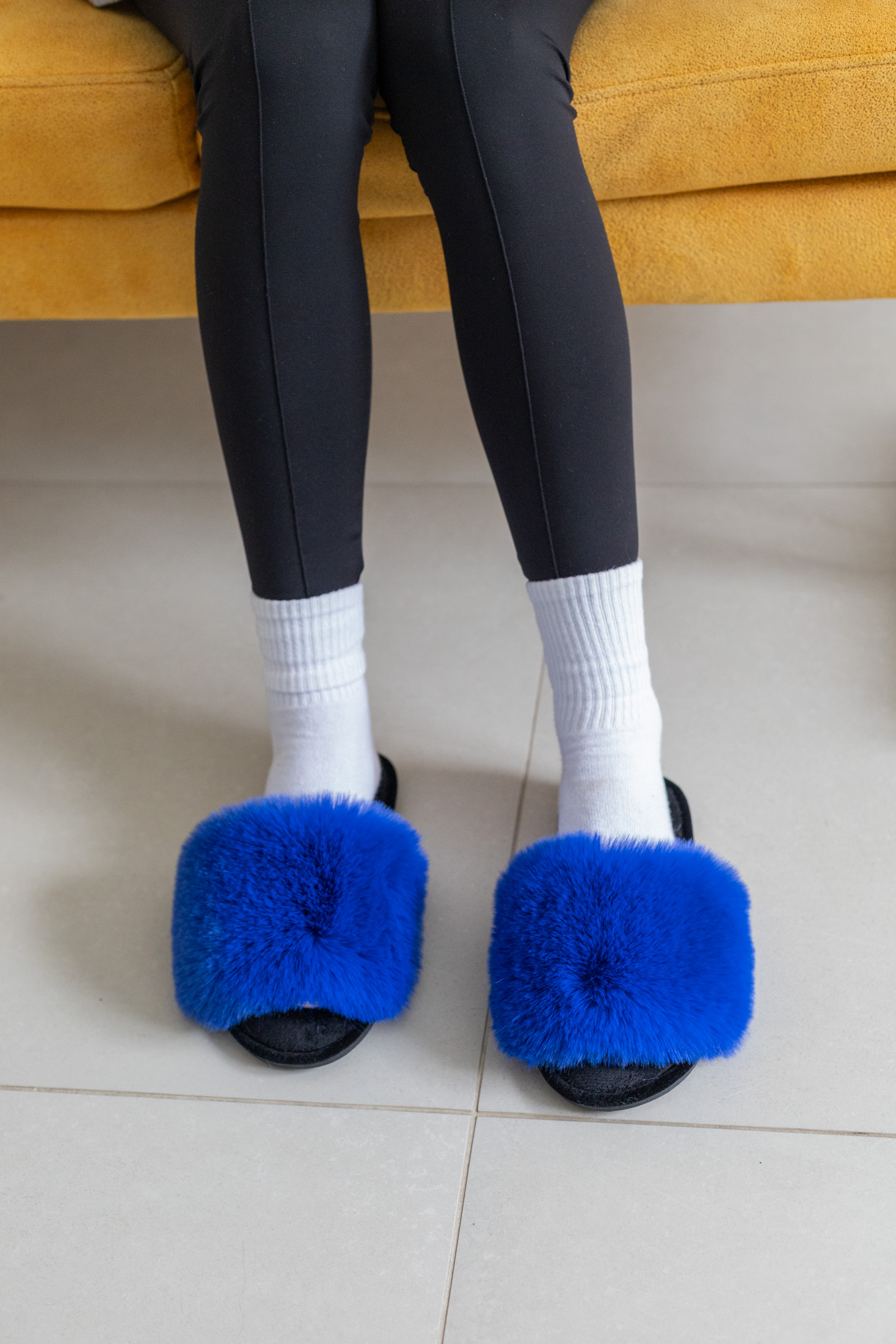 Жіночі домашні капці Halluci з еко-хутра синьо-чорні