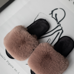 Жіночі домашні капці Halluci з хутра у коричнево-чорному кольорі