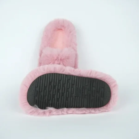 Трендові дитячі тапки Luxury з еко-хутра рожеві