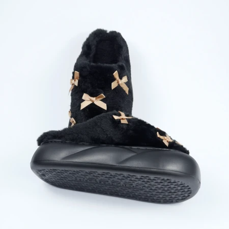 Женские домашние тапочки с бантиками в черном цвете