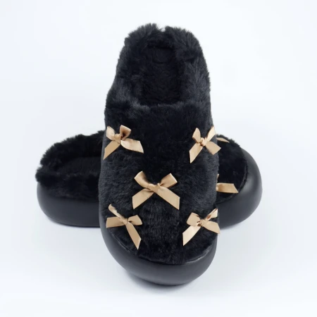 Женские домашние тапочки с бантиками в черном цвете