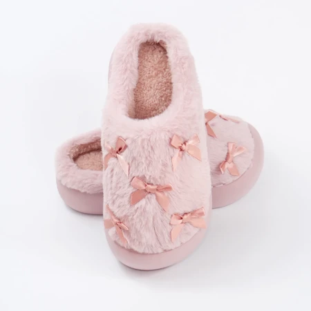 Жіночі домашні капці з бантиками у рожевому кольорі