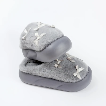 Жіночі домашні капці з бантиками у сірому кольорі