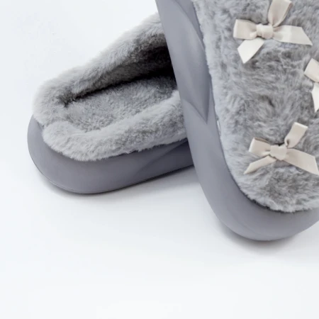 Жіночі домашні капці з бантиками у сірому кольорі