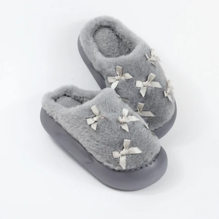 Жіночі домашні капці з бантиками у сірому кольорі
