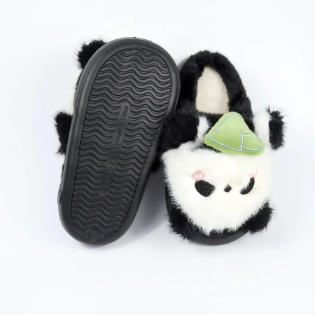 Дитячі кімнатні капці «Звірятка» з еко-хутра (Чорно-білі панда)