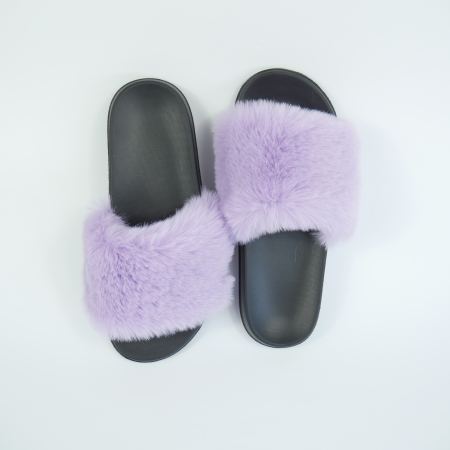 Вот как правильно называются такие тапочки на русском языке для поиска или покупки:  Основные варианты названий: Женские уличные тапочки на резиновой подошве, фиолетовые