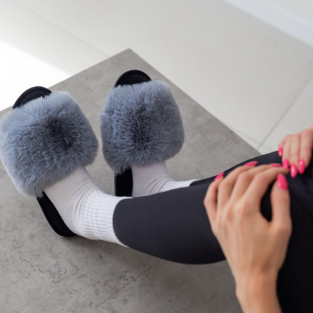 Жіночі домашні капці Halluci з хутра у сіро-чорному кольорі